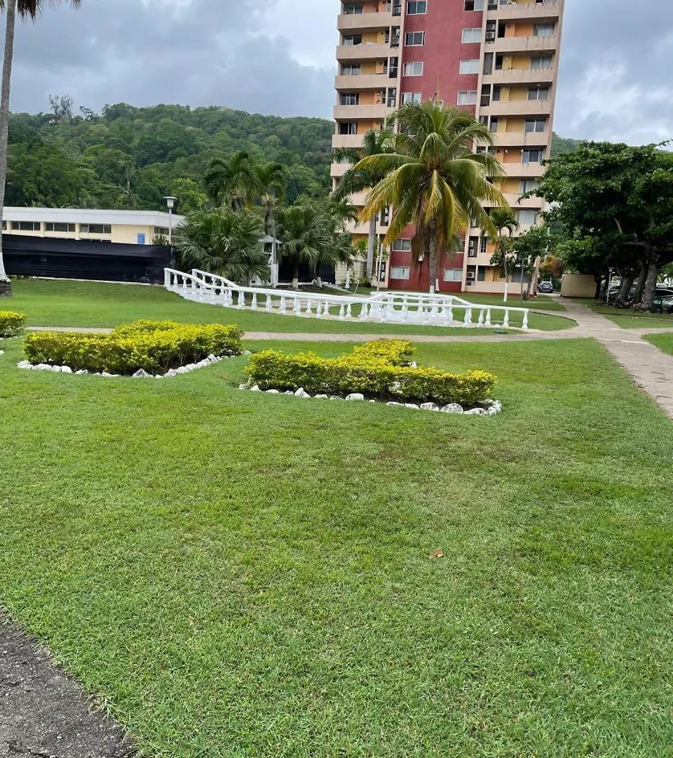Apartment Towers By The Beach Ocho Rios